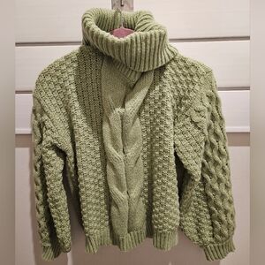 Chunky crop cable-knit sweater